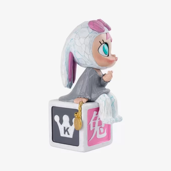 MOLLY 17th Anniversary Statue – Pink Moon Rabbit