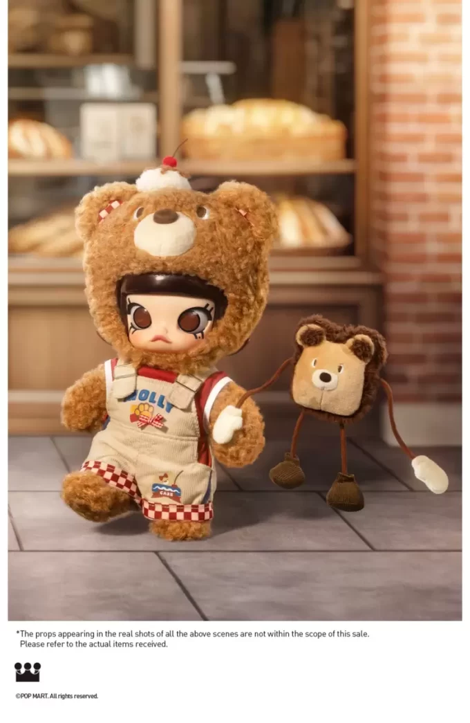 MOLLY Bear Bread 1/8 Action Figure