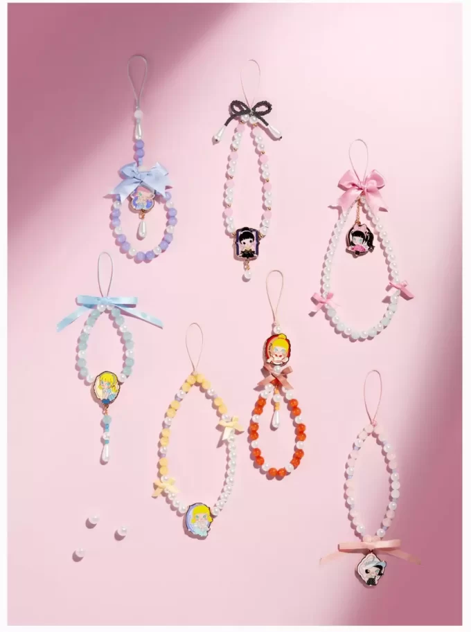 MOLLY Daily Look Series-Phone Charm Blind Box